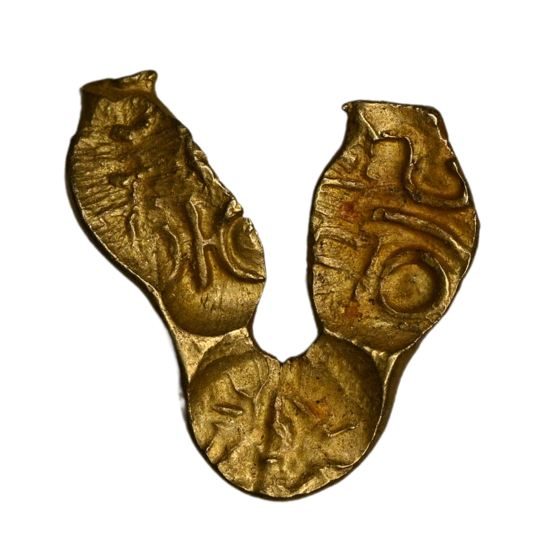 Shilaharas of Kolhapur (Feudatories of Chalukyas of Kalyana) Gold 'U Shaped' Fanam