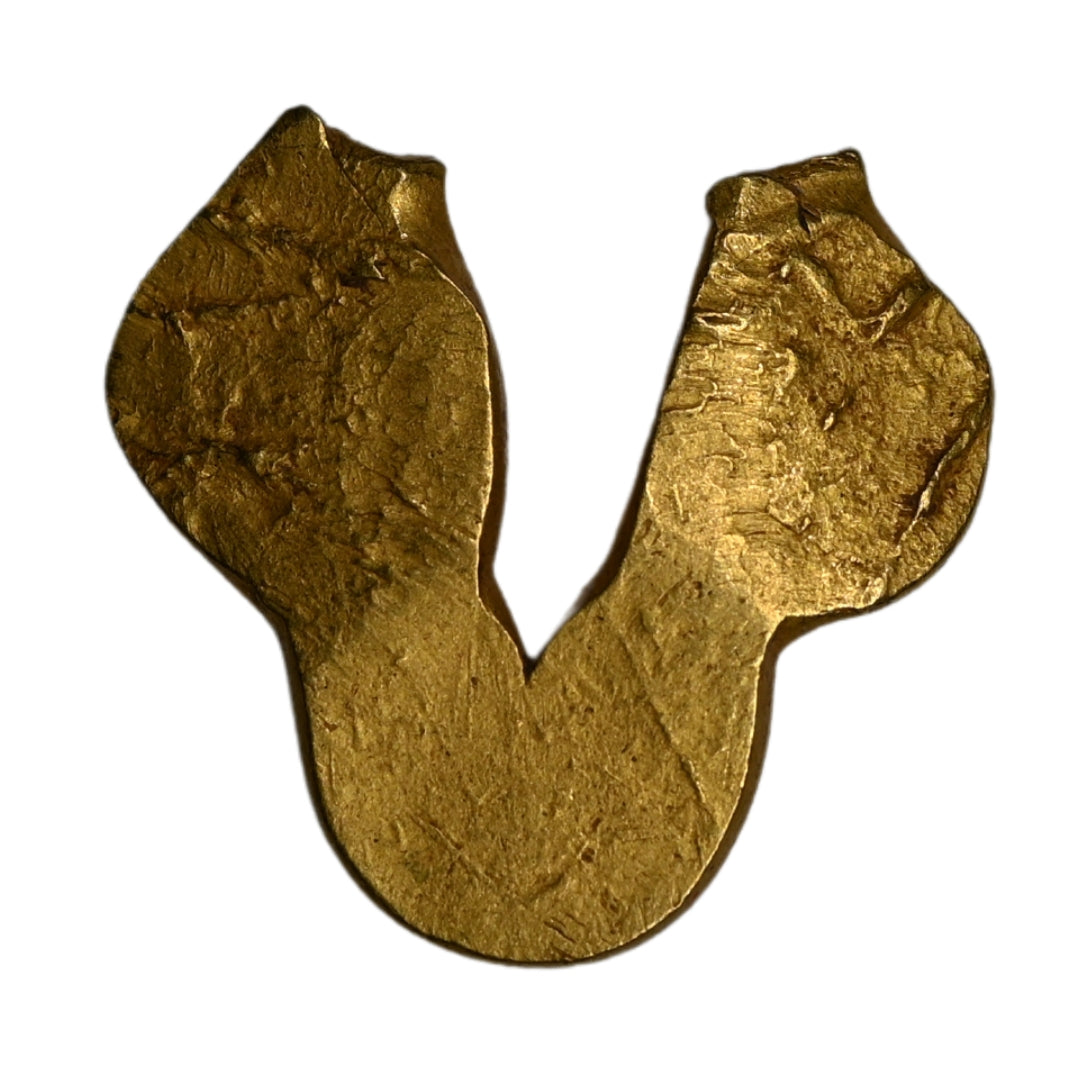 Shilaharas of Kolhapur (Feudatories of Chalukyas of Kalyana) Gold 'U Shaped' Fanam